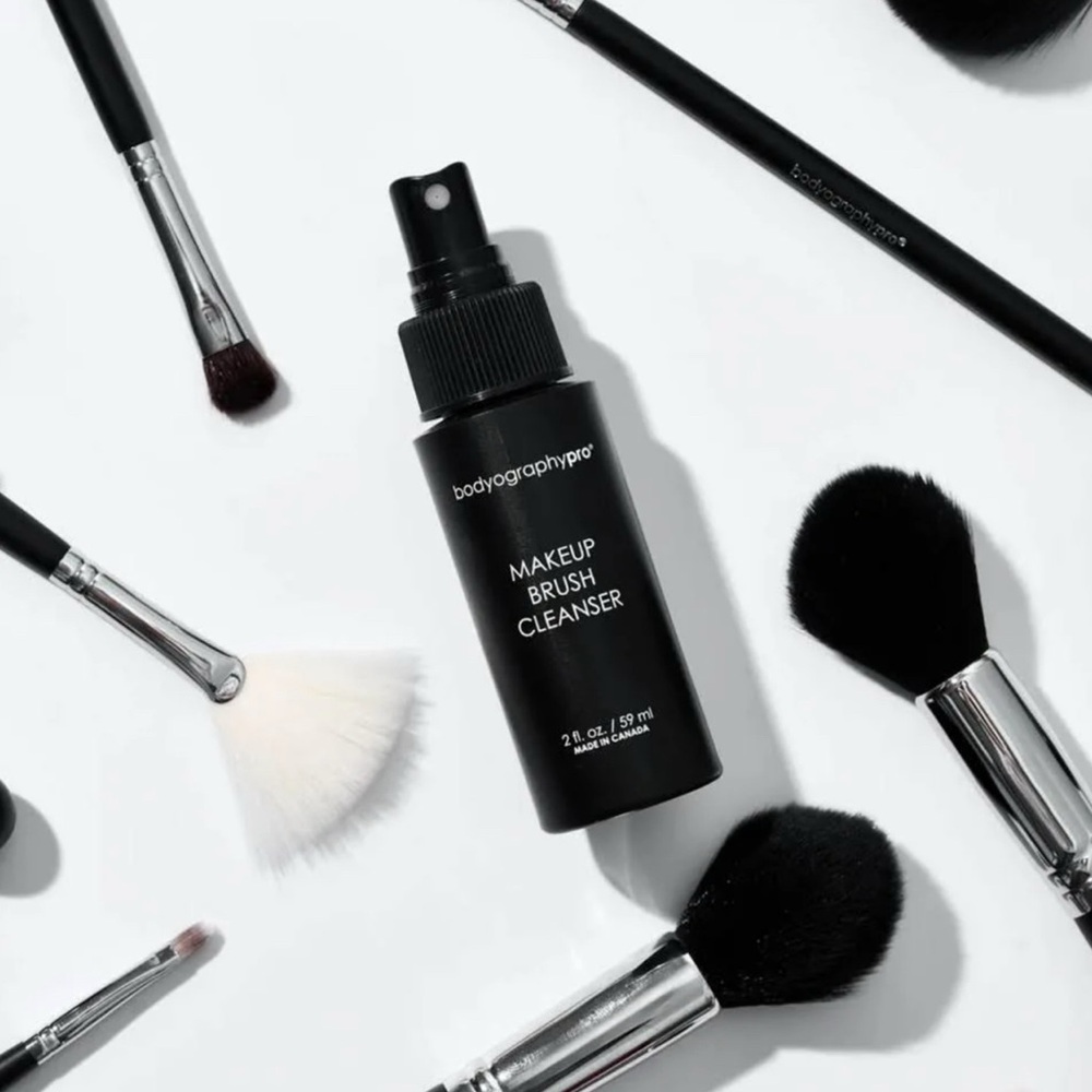 * BODYOGRAPHY Pro * Makeup Brush Cleanser - FULL SIZE - 4oz - NEW!
